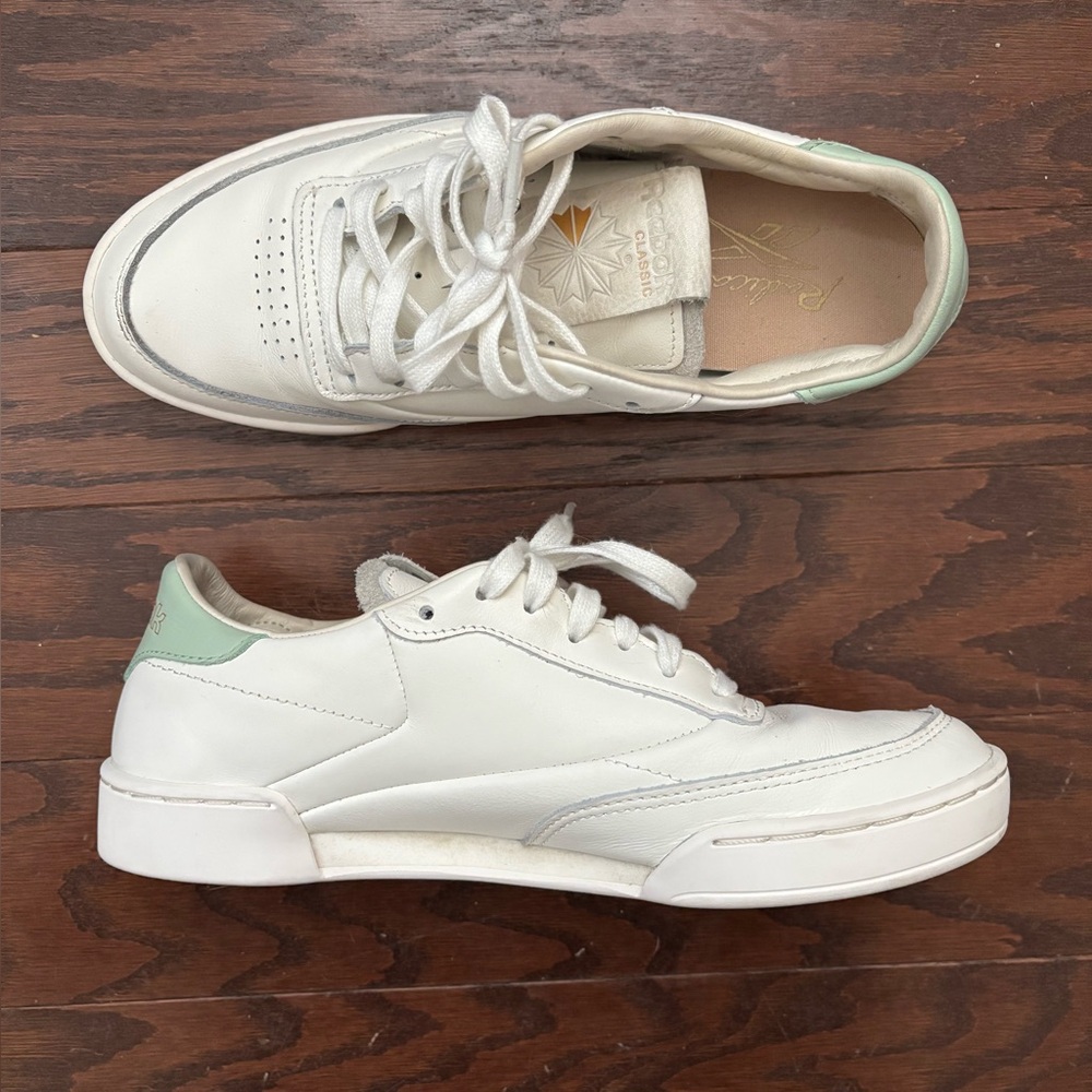 Reebok Women's Club C 85 Clean Chalk/Light Sage Sneakers GX3693